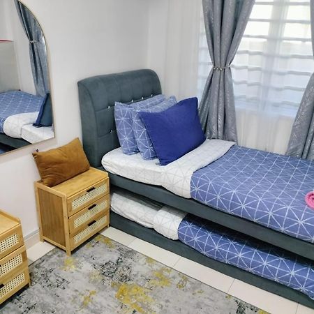 Fazlizasuite Homestay @ Teluk Kemang-Muslim Preferred Port Dickson Exterior photo